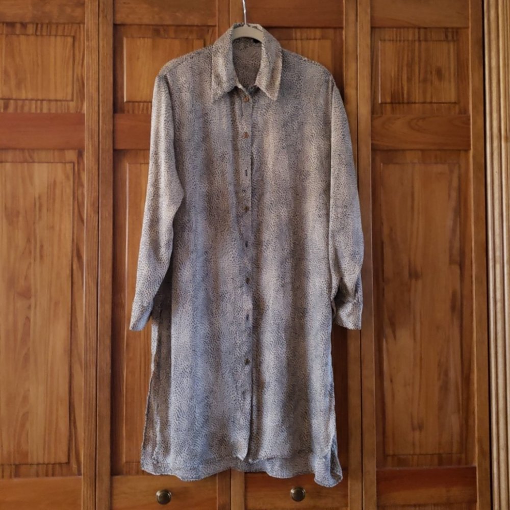 ZABA animal print button front tunic top sz M woman's